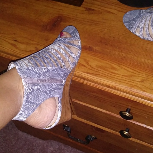 Wedges - Picture 2 of 4